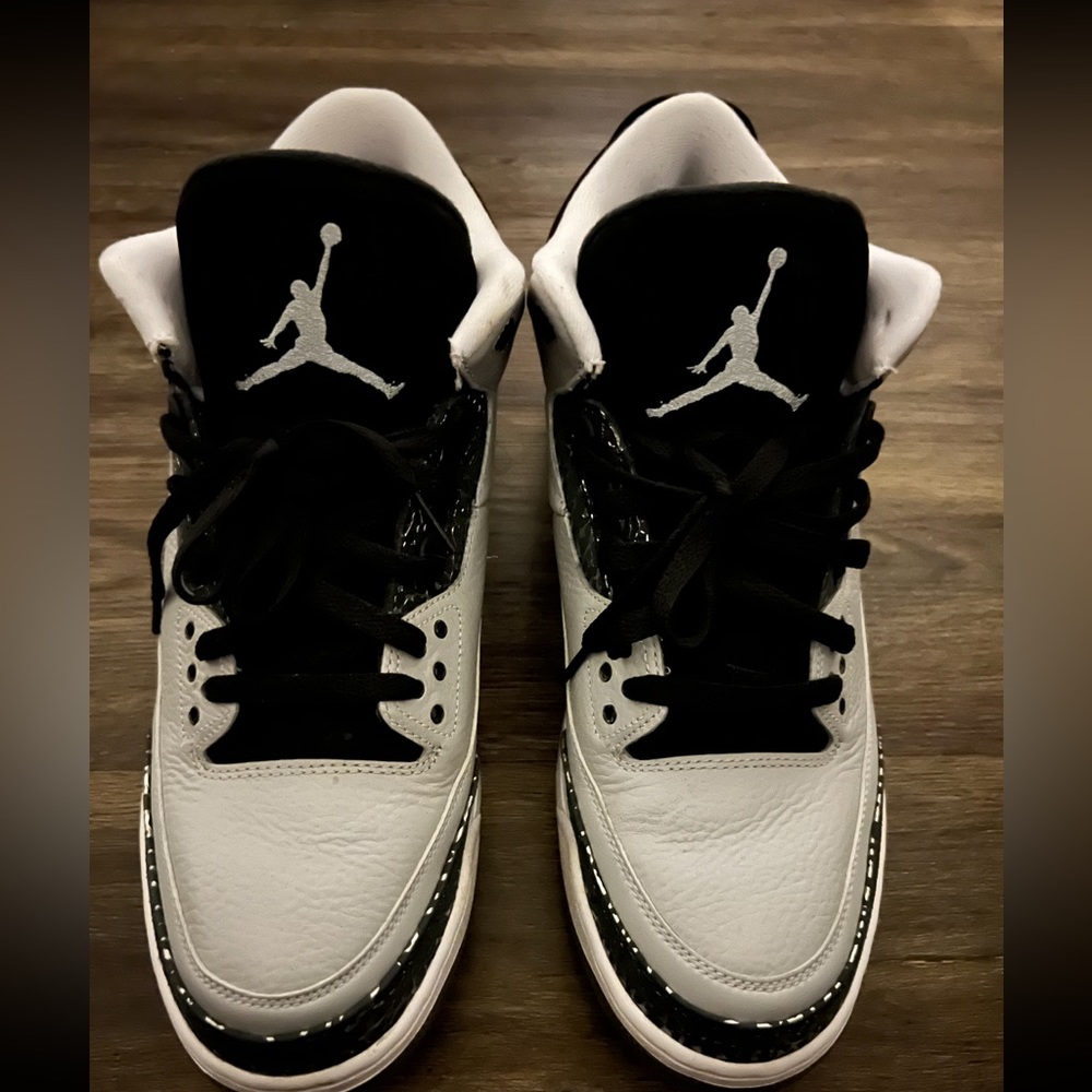 🧼Jordan 3s